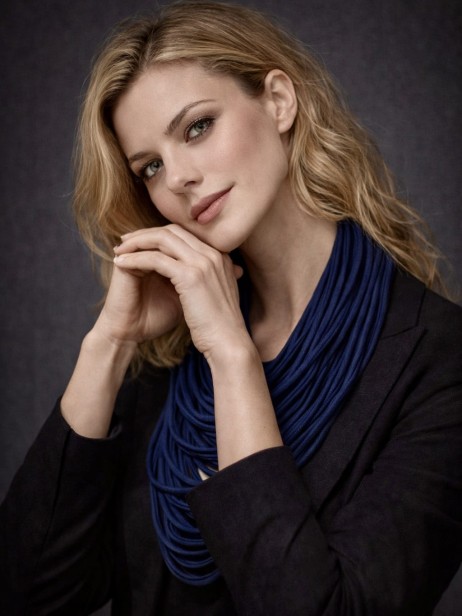 naszyjnik szary ciemny granat.jpg