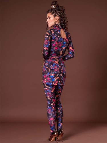 Bluzka z golfem legginsy spódnica flower tył.jpg